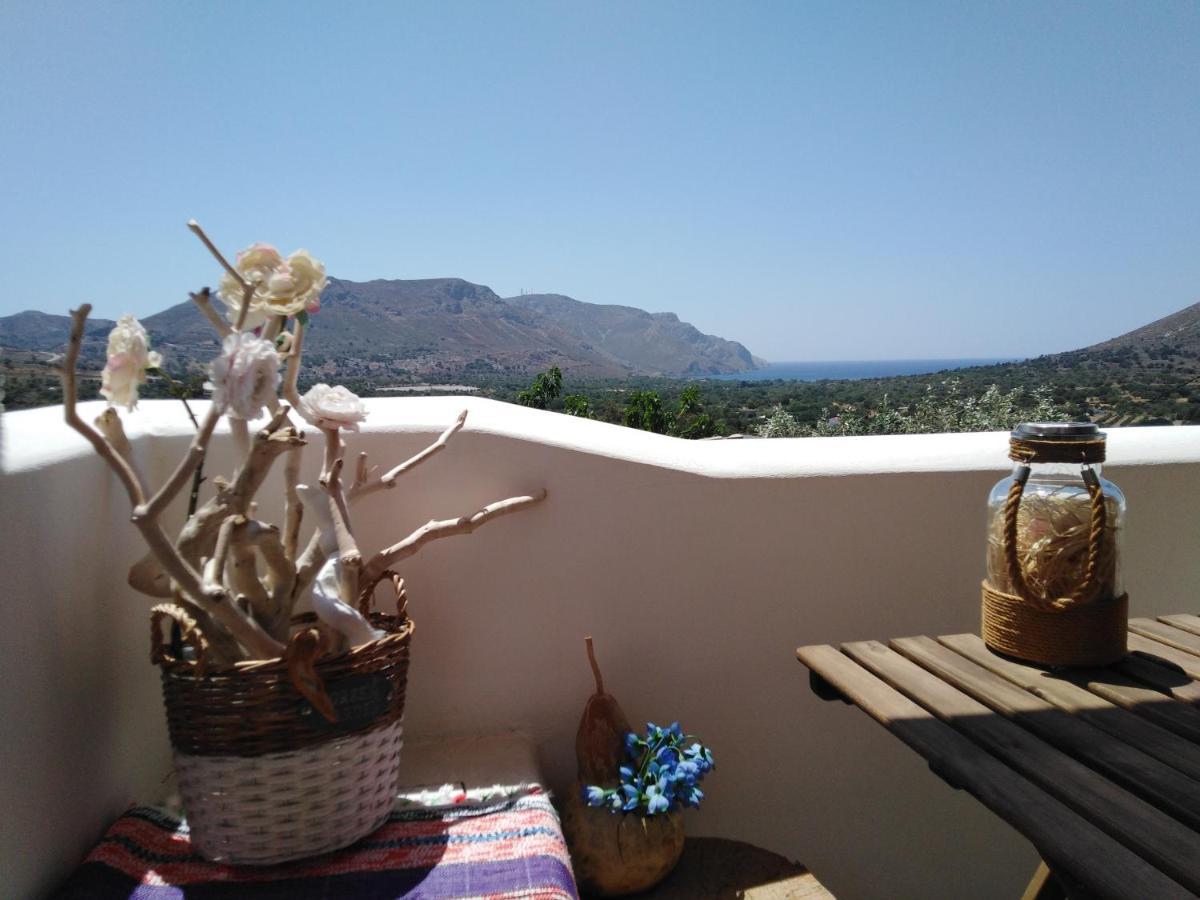 Tilos Island House Megálon Choríon Extérieur photo